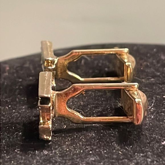 Vintage MCM 1952 mixed metal 3D gold tone whale back trolley car cuff links - Picture 7 of 15